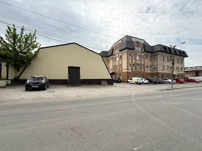 коммерческая по адресу Универсальная ул., 6