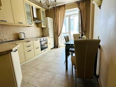 квартира за адресою Дніпровська набережна вул., 1