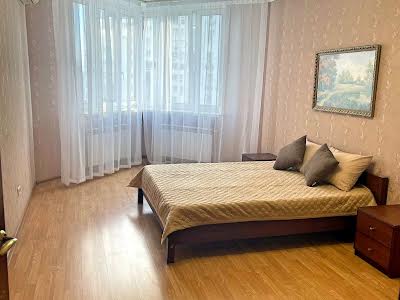 квартира за адресою Срібнокільська вул., 1