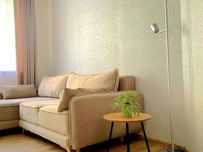 квартира за адресою Соборна вул., 103
