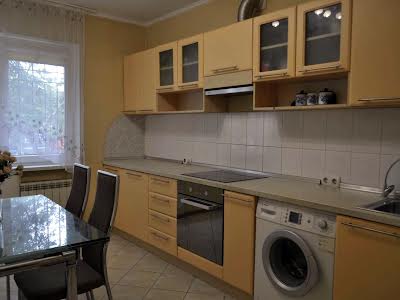 квартира за адресою Європейського Союзу просп. (Правди), 37