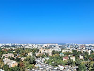 комерційна за адресою Загорівська вул. (Багговутівська), 25