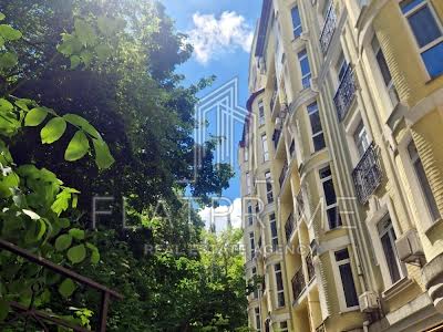 квартира за адресою Дегтярна вул., 7