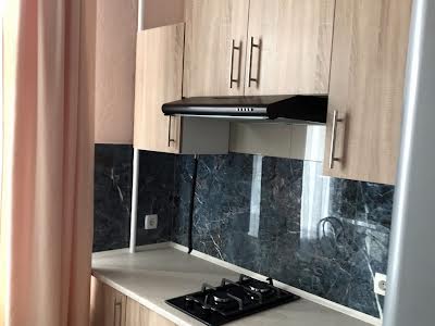 квартира за адресою Студентська вул., 11
