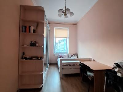 квартира по адресу Шептицких ул., 29