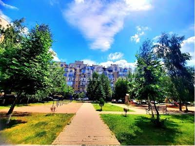 квартира за адресою Метрологічна вул., 13