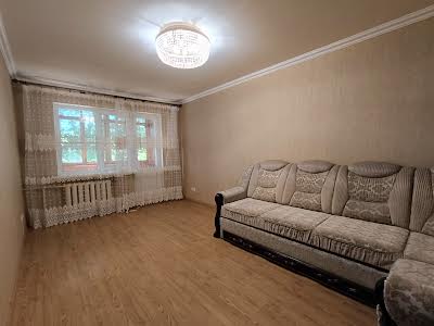 квартира за адресою Євгена Танцюри вул., 48