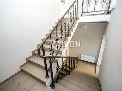 комерційна за адресою Бровари, Чорних Запорожців вул. (Короленка), 25