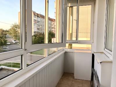 квартира за адресою Джона Ленона вул., 39