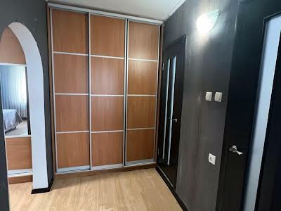 квартира по адресу Червоной Калины просп. (Владимира Маяковского), 40