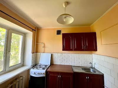квартира за адресою Олени Теліги вул., 21