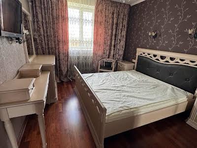 квартира по адресу Александровская ул., 16