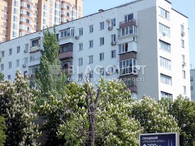квартира по адресу Евгения Коновальца ул. (Щорса), 15 к3