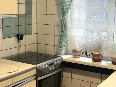 квартира за адресою Зодчих вул., 13
