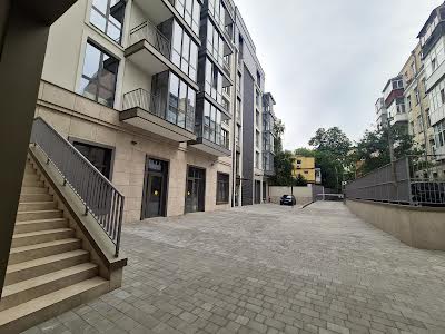 квартира по адресу Набережно-Крещатицкая ул., 21