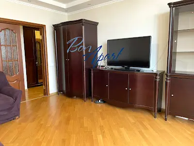 квартира за адресою Генерала Генадія Воробйова вул. (Курська), 13-Е