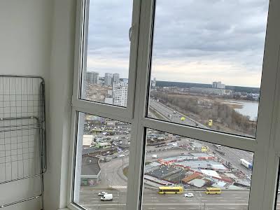 квартира по адресу Ревуцкого ул., 40-Г