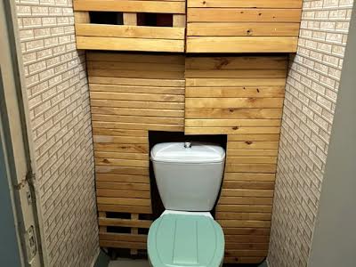 квартира за адресою Ревуцького вул., 18