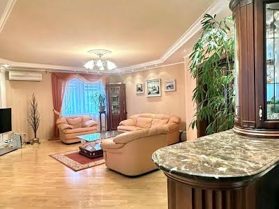 квартира по адресу Михаила Котельникова ул., 33