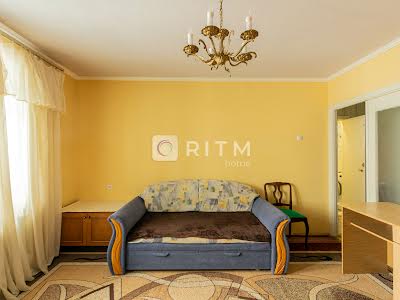 квартира за адресою Андрія Малишка вул., 21А