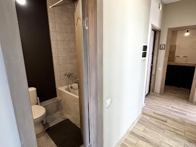 квартира за адресою Соборна вул., 103