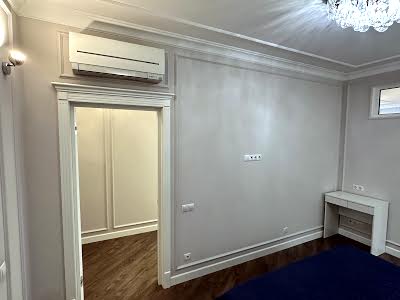 квартира по адресу Кловский спуск (Кловський), 7а