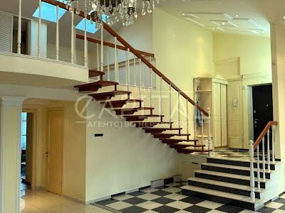 квартира за адресою Панаса Мирного вул., 8