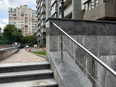 квартира за адресою Андрія Верхогляда вул. (Михайла Драгомирова), 12