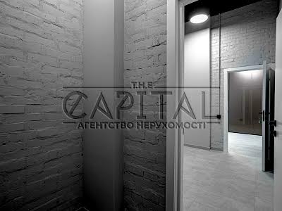 коммерческая по адресу Любомира Гузара просп. (Космонавта Комарова), 9Б