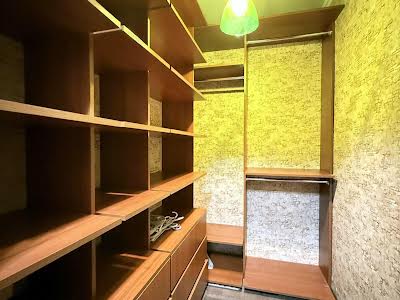 квартира за адресою Боголюбова вул., 10