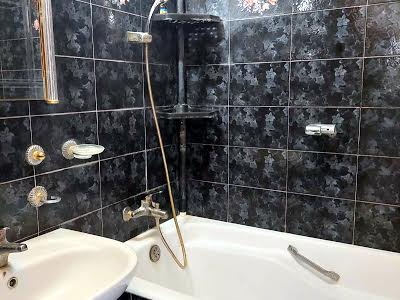 квартира по адресу Героев Днепра ул., 49