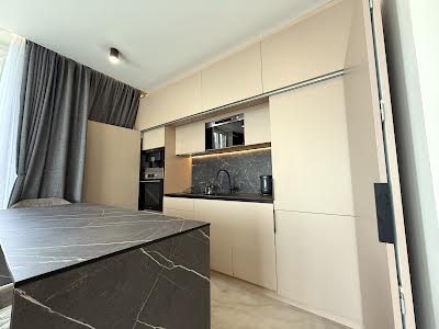 квартира за адресою Салютна вул., 2к18