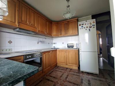 квартира за адресою Свободи просп., 30А