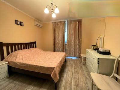 квартира за адресою Максима Кривоноса вул., 17