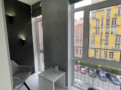 квартира по адресу Киев, Регенераторная ул., 4 к1-3