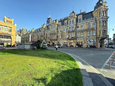 комерційна за адресою Велика Васильківська вул. (Червоноармійська), 1-3/2а