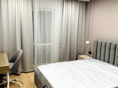 квартира по адресу Михаила Максимовича ул. (Трутенко Онуфрия), 28-Е