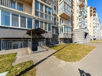 комерційна за адресою Метрологічна вул., 58