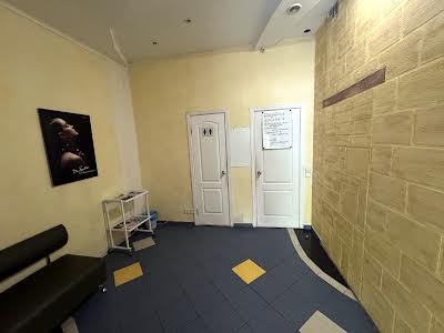 комерційна за адресою Київ, Академіка Булаховського вул., 5-В