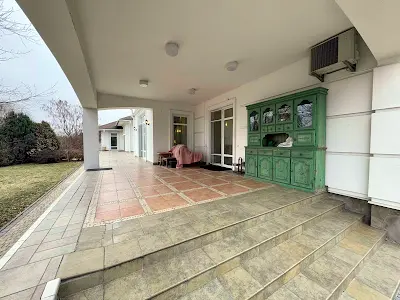 будинок за адресою с. Погреби, Європейська