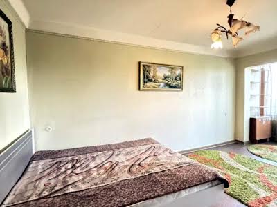 квартира за адресою Академіка Булаховського вул., 28-В