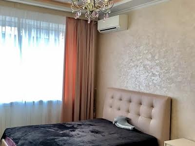 квартира за адресою Левка Лук'яненка вул. (Маршала Тимошенка), 21