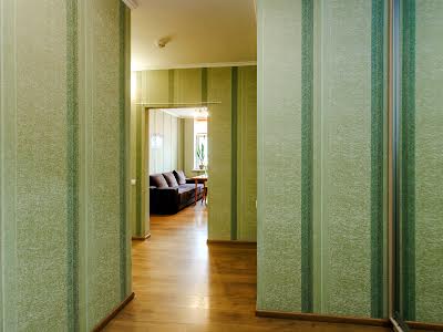 квартира за адресою Анни Ахматової вул., 22