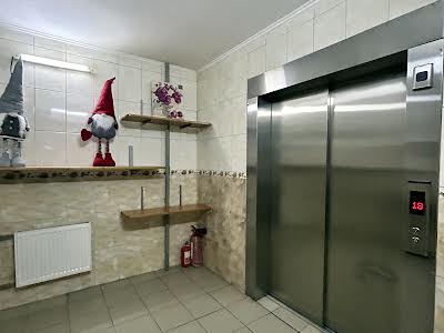 квартира за адресою Сергія Данченка вул., 5
