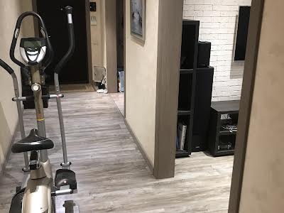 квартира за адресою Урлівська вул., 20