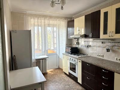 квартира за адресою Київ, Почайнинська вул., 62