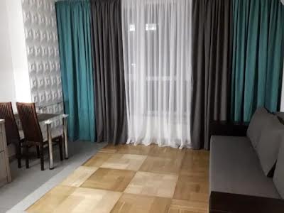 квартира за адресою Петропавлівська вул., 40