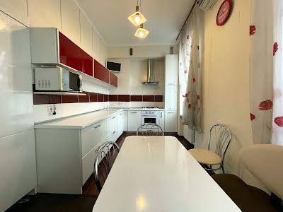 квартира за адресою Антоновича вул. (Горького), 48-Б