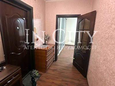 квартира за адресою Дмитра Луценка вул. (Крейсера 