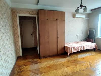 квартира за адресою Кирилівська вул. (Фрунзе), 127